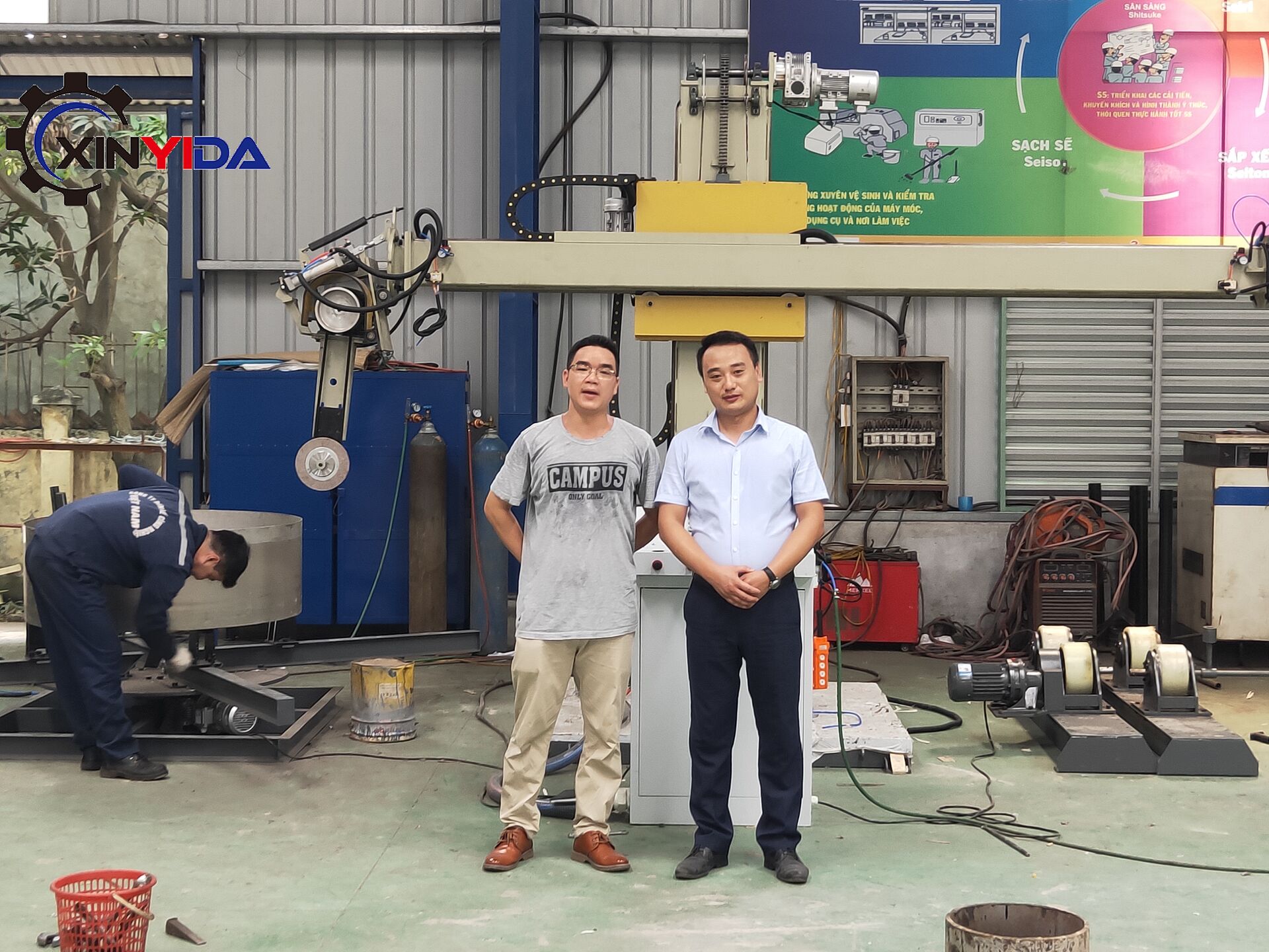 Stainless Steel Tank And Dish Head Polishing Machine Xinyida